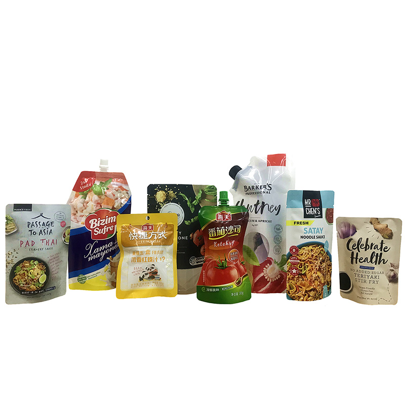 Emballage de sauces en sachet à presser avec bec verseur